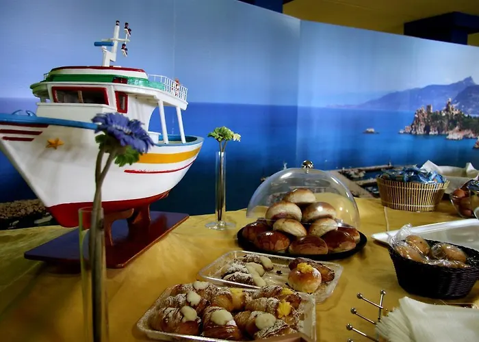 Al Pescatore 3* Чефалу